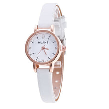 Load image into Gallery viewer, Women Leather Strap Quartz Watch